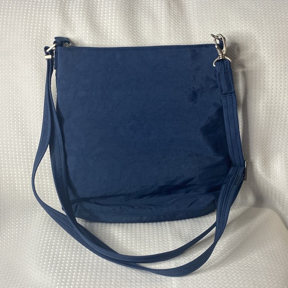 Travelon RFID Protected Navy Crossbody Bag NWOT - Picture 4 of 10
